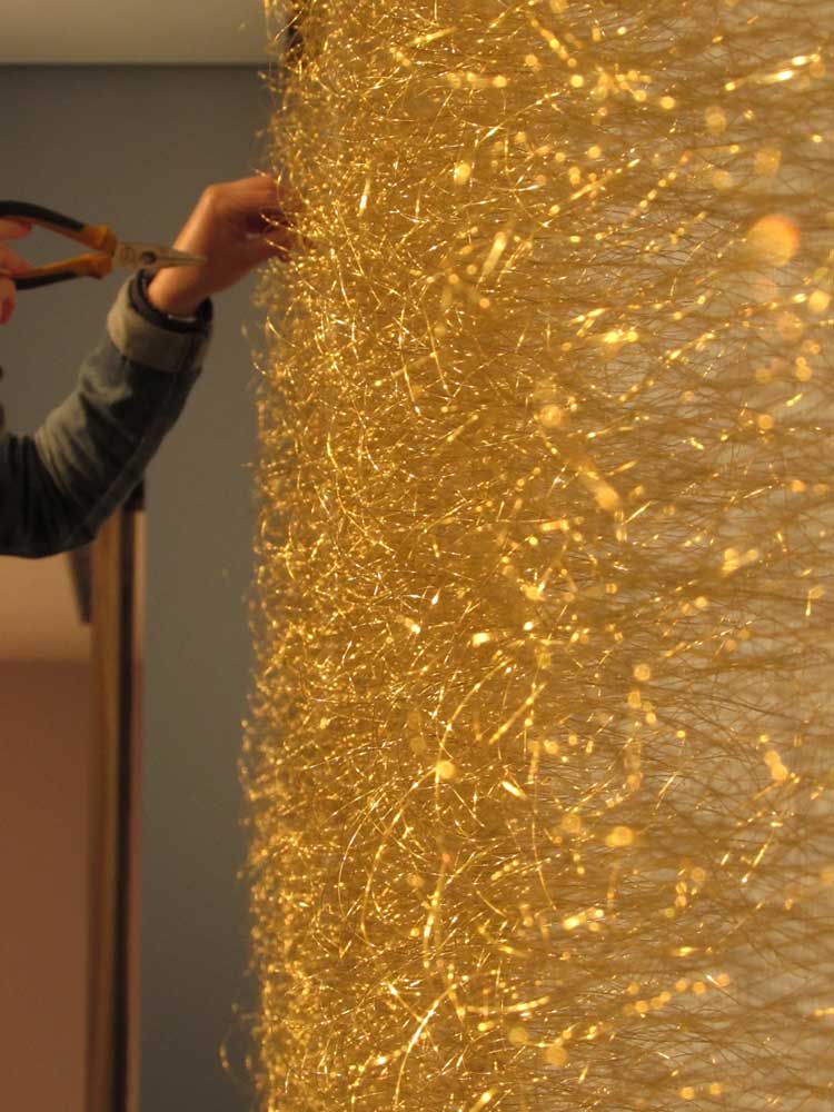 Site Specific Installation

York Art Gallery 2015/16

Fine Gold Plated Wire