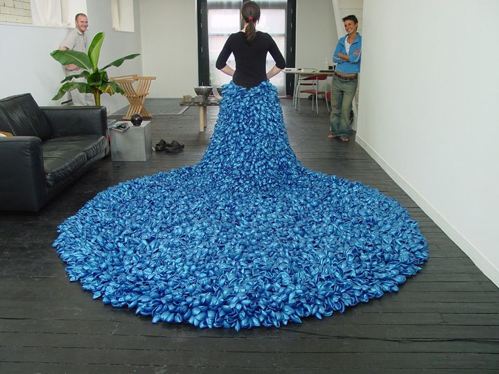 Icon 2002

15,000 Metallic Blue Balloons

Rug Underlay
