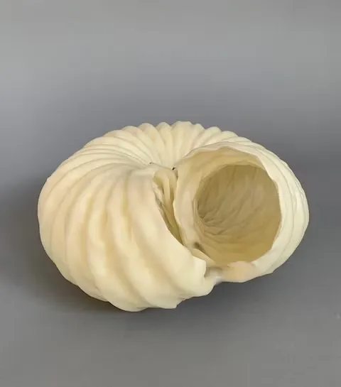 Refuge, 26cm x 25cm x 14cm