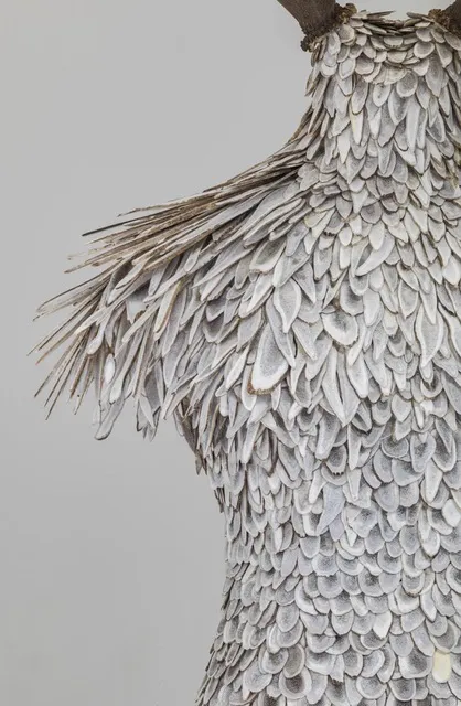 Stalker 2021

sliced fallow deer antlers

canvas

tailors dummy